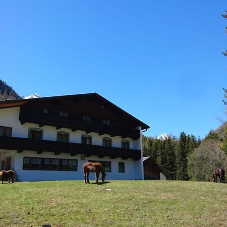 Pension Alpenrose Sankt Sigmund im Sellrain Exterior photo