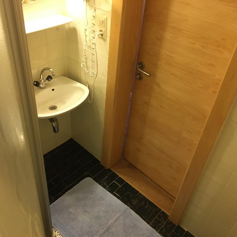 Pension Alpenrose Sankt Sigmund im Sellrain Exterior photo
